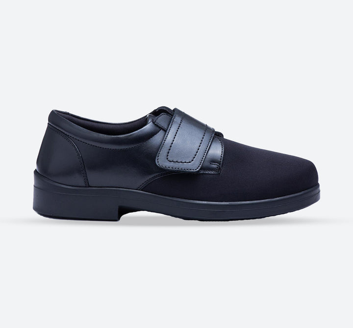 Mens Wide Fit Tredd Well Benjamin Velcro Soft Stretch Shoes in Black - Image 1