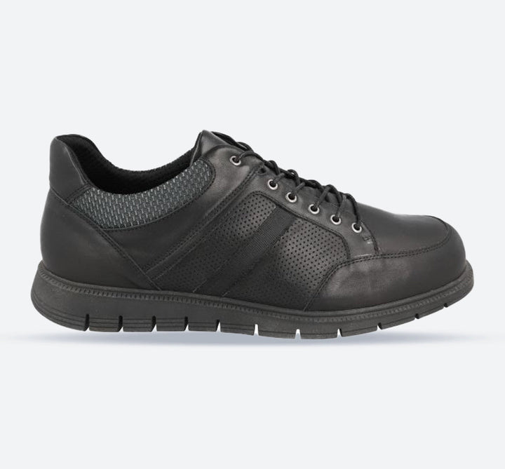 Men's Wide Fit DB Caspian Shoes in Black - Image 1