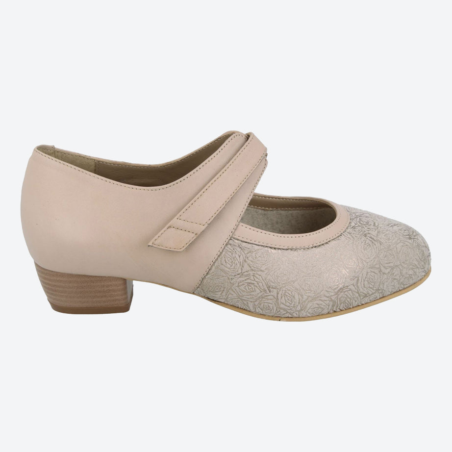 Womens Wide Fit DB Constance Shoes in Black - Image 9