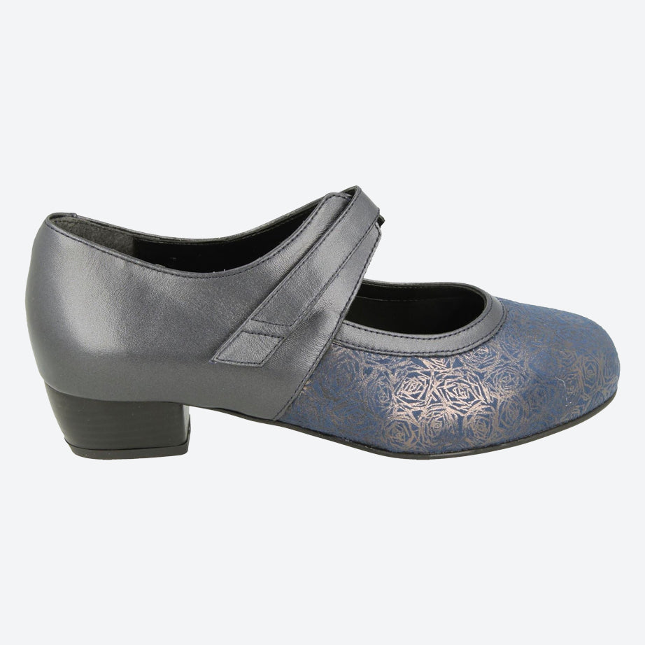 Womens Wide Fit DB Constance Shoes in Black - Image 6