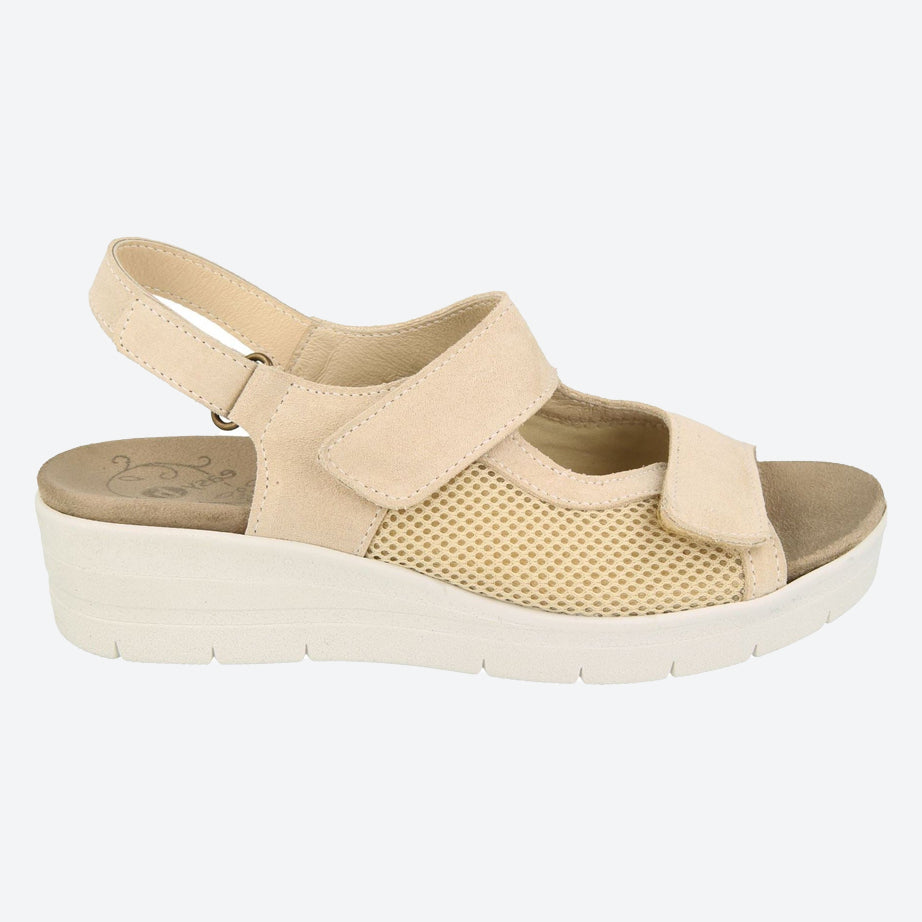 Womens Wide Fit DB Bobbie Sandals in Sky Blue - Image 6