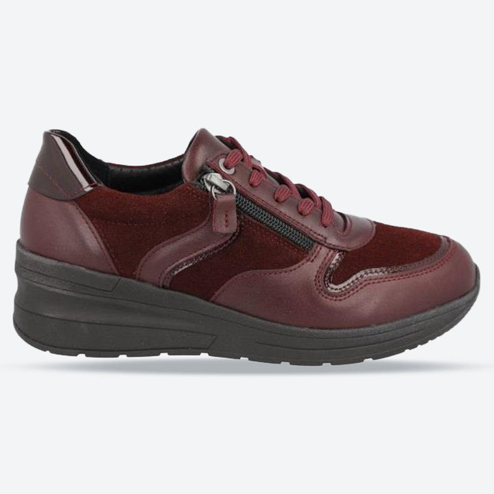 Women's Wide Fit DB Fleet Trainers in Black Crinkly Patent / Snake Lea - Image 1