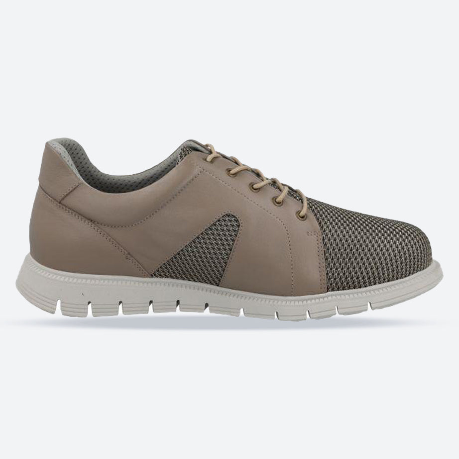 Men's Wide Fit DB Phil Shoes with Style in Black - Image 15