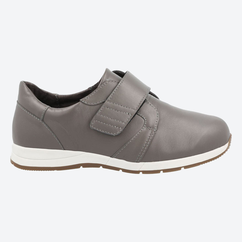 Women's Wide Fit DB Rail Shoes in Black Stretch Leather - Image 11