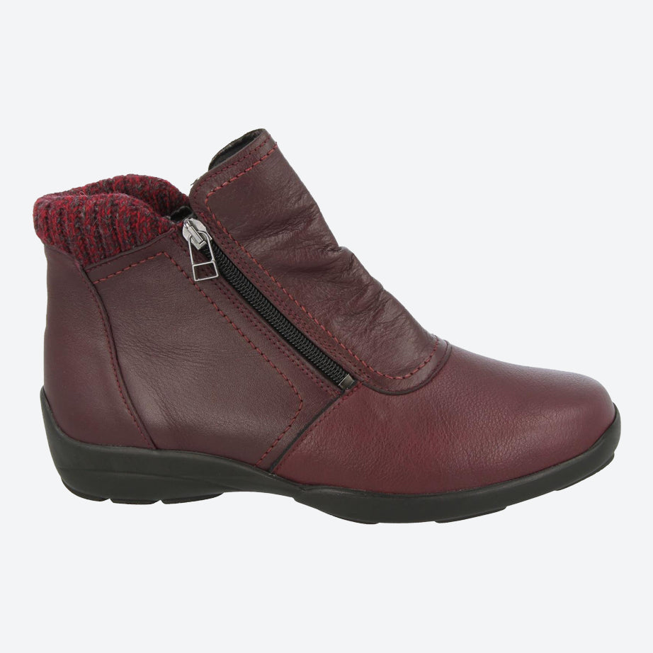 Womens Wide Fit DB Stoke Boots in Black / Stretch - Image 10