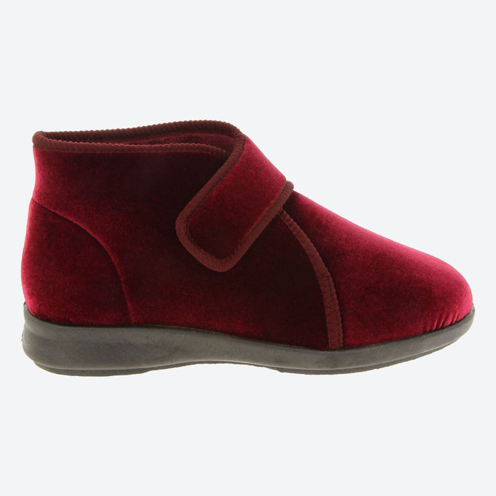 Womens Wide Fit DB Tern Boots in Burgundy Stretch - Image 1