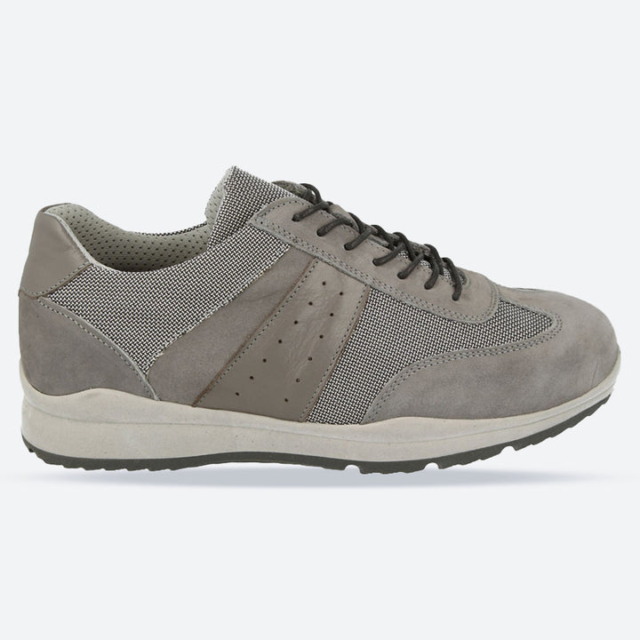 Mens Wide Fit DB Wakefield Shoes in Black - Image 1