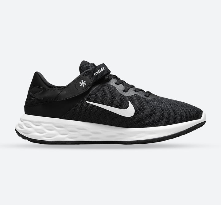 Women's Wide Fit Nike DD8476-003 Revolution 6 Flyease Trainers in Black/White - Image 1