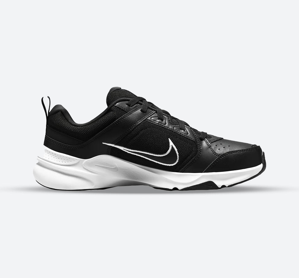 Womens Wide Fit Nike DM7564 001 Trainers in Black/White - Image 1