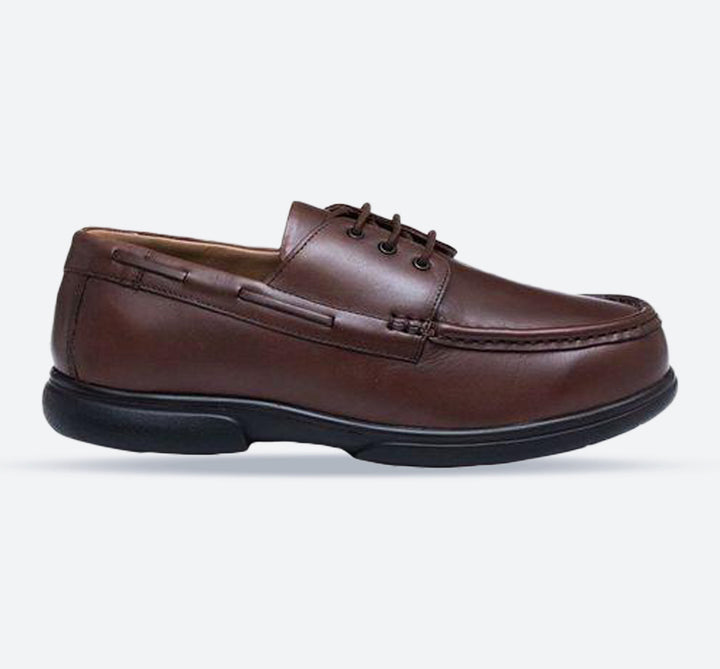 Mens Wide Fit Tredd Well Dean Shoes Brown Boat Shoes in Brown - Image 1