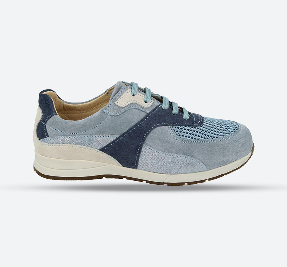 Womens Wide Fit DB Diss Casual Trainers in Blue / Multi - Image 1