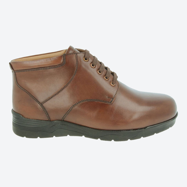 Mens Wide Fit Douglas Walking Ankle Boots in Black Leather - Image 1