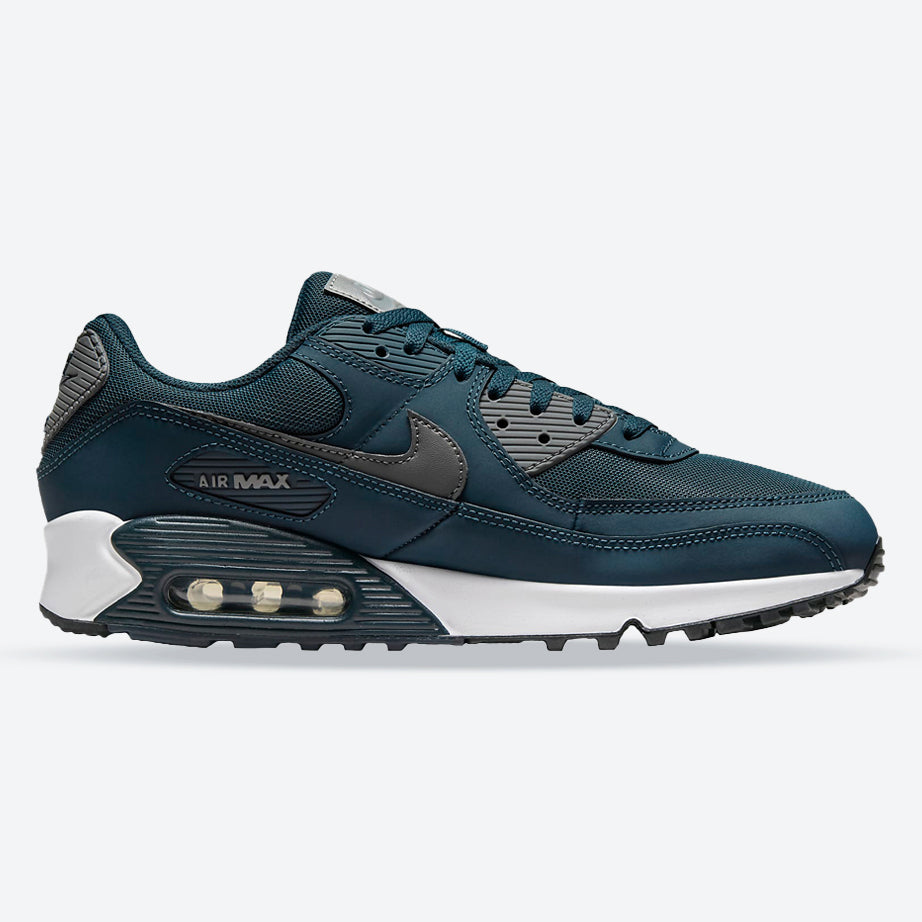 Men's Wide Fit Nike HM0625-400 Air Max 90 Trainers in Armoury Navy/White - Image 1