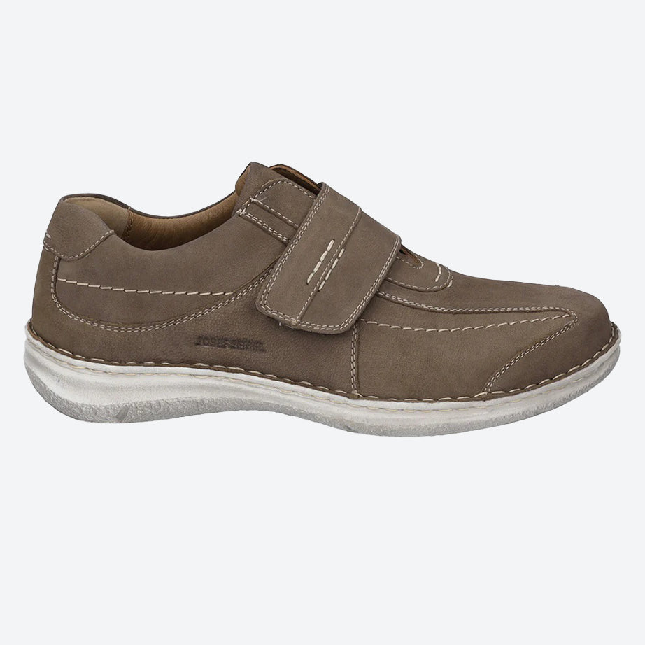 Mens Wide Fit Josef Seibel Alec Shoes in Black - Image 11