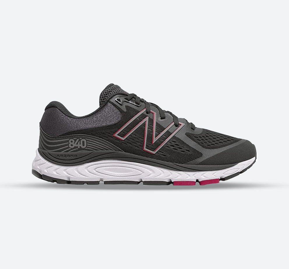 Men's Wide Fit New Balance M840BR5 Walking Trainers in Black/Red - Image 1