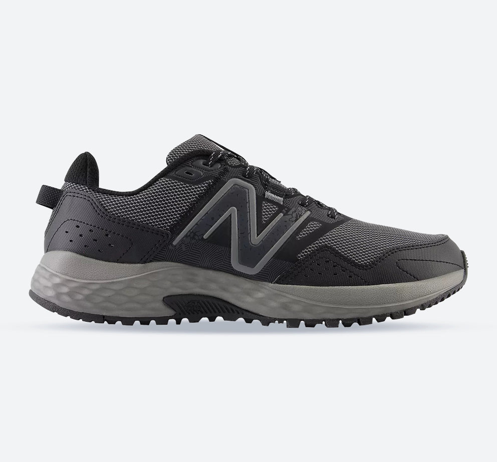 Men's Wide Fit New Balance MT410LB8 Trail Running Trainers in Black - Image 1