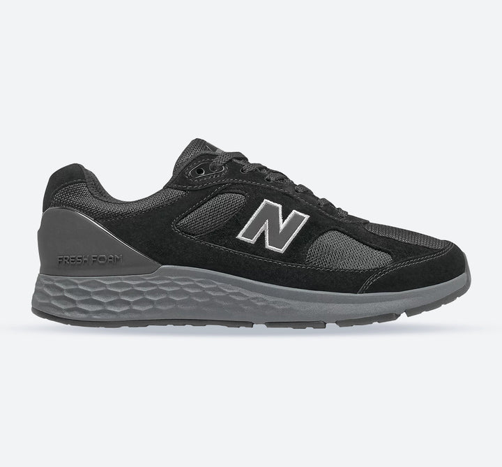 Mens Wide Fit New Balance MW1880 Walking Trainers - Black in Black - Image 1