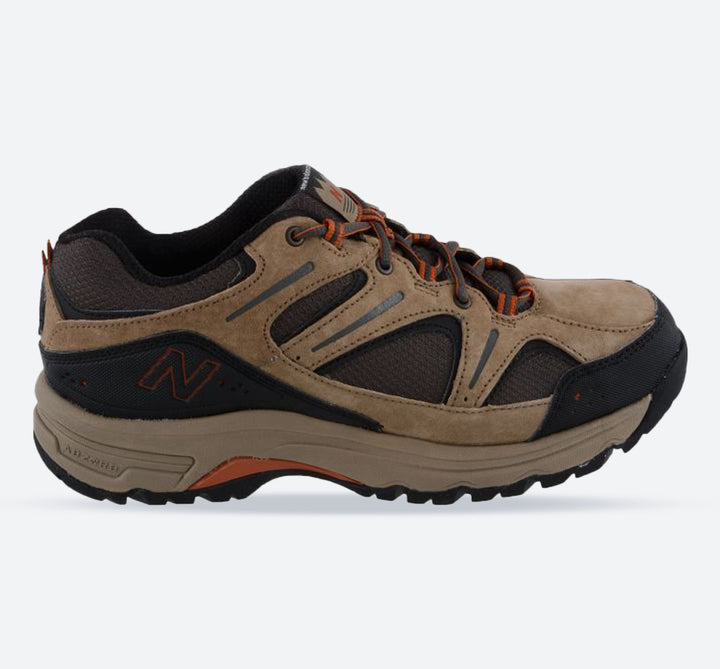 Mens Wide Fit New Balance MW759BR Trainers in Brown - Image 1