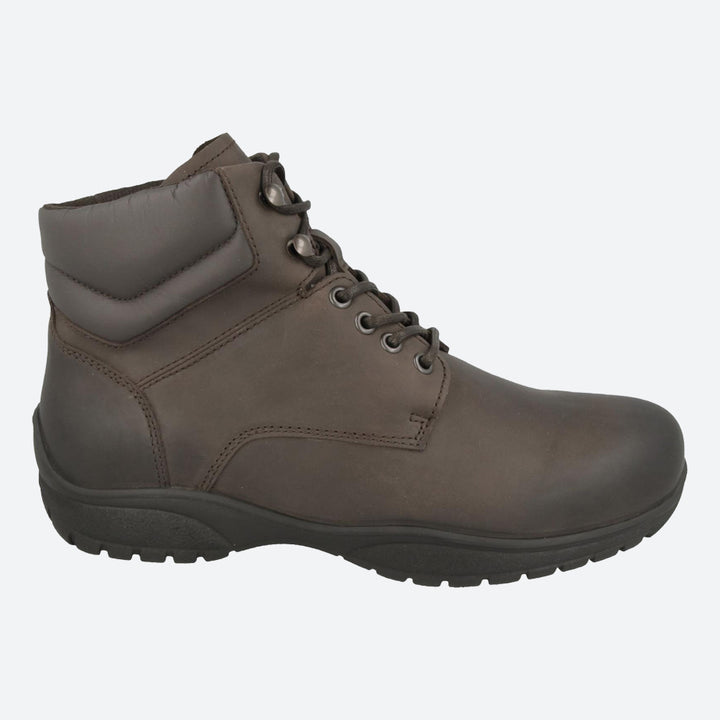 Mens Wide Fit DB Odessa Boots in Black Waterproof Nubuck - Image 1