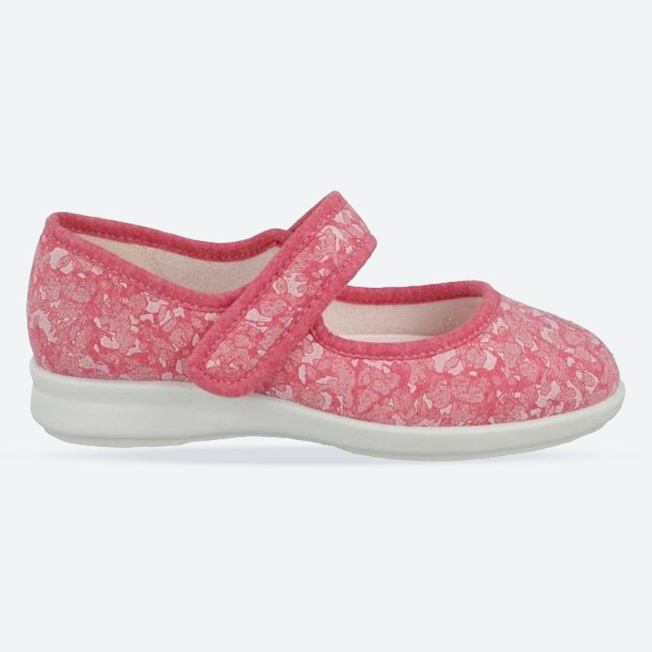 Women's Wide Fit Db Pelican Canvas Shoes in Pink Canvas - Image 1