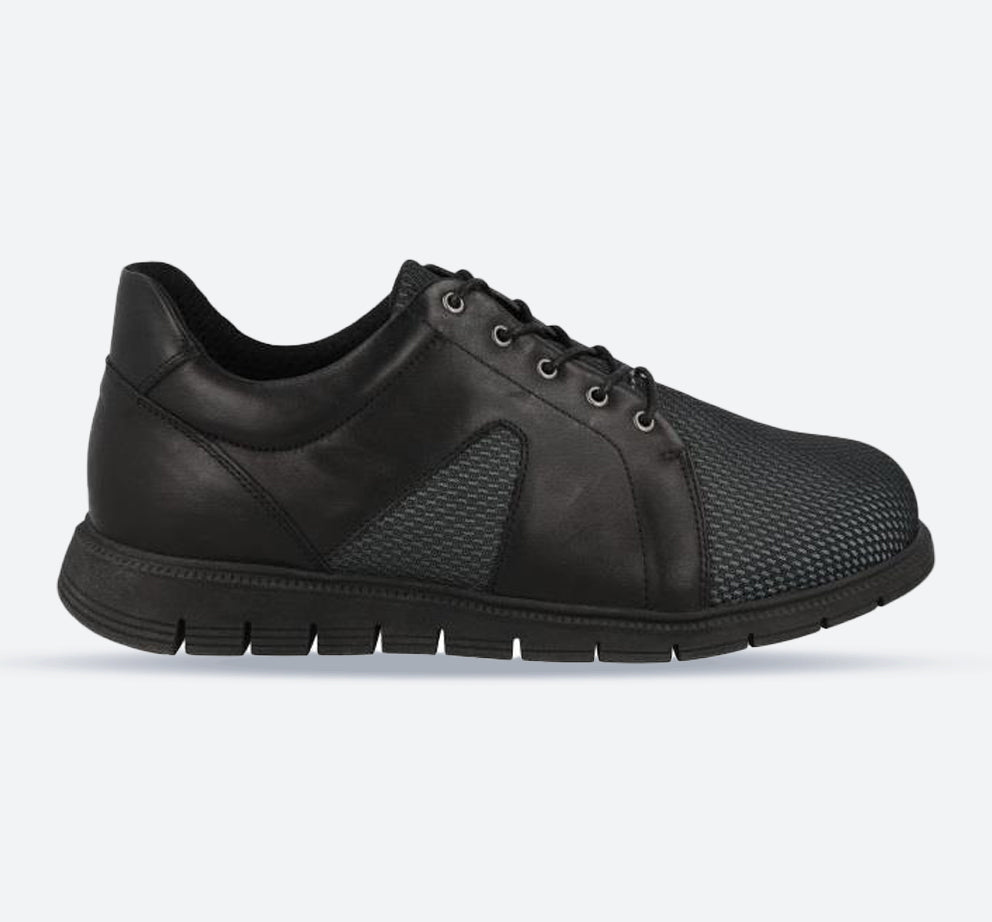 Men's Wide Fit DB Phil Shoes with Style in Black - Image 1