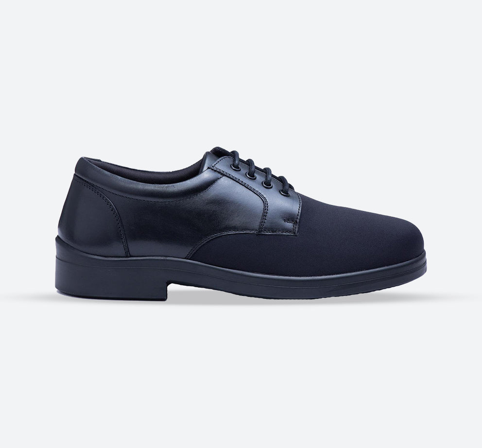 Mens Wide Fit Tredd Well Ryan Lace Up Shoes - Black in Black - Image 1