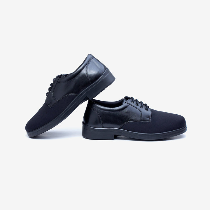 Mens Wide Fit Tredd Well Ryan Lace Up Shoes - Black in Black - Image 1