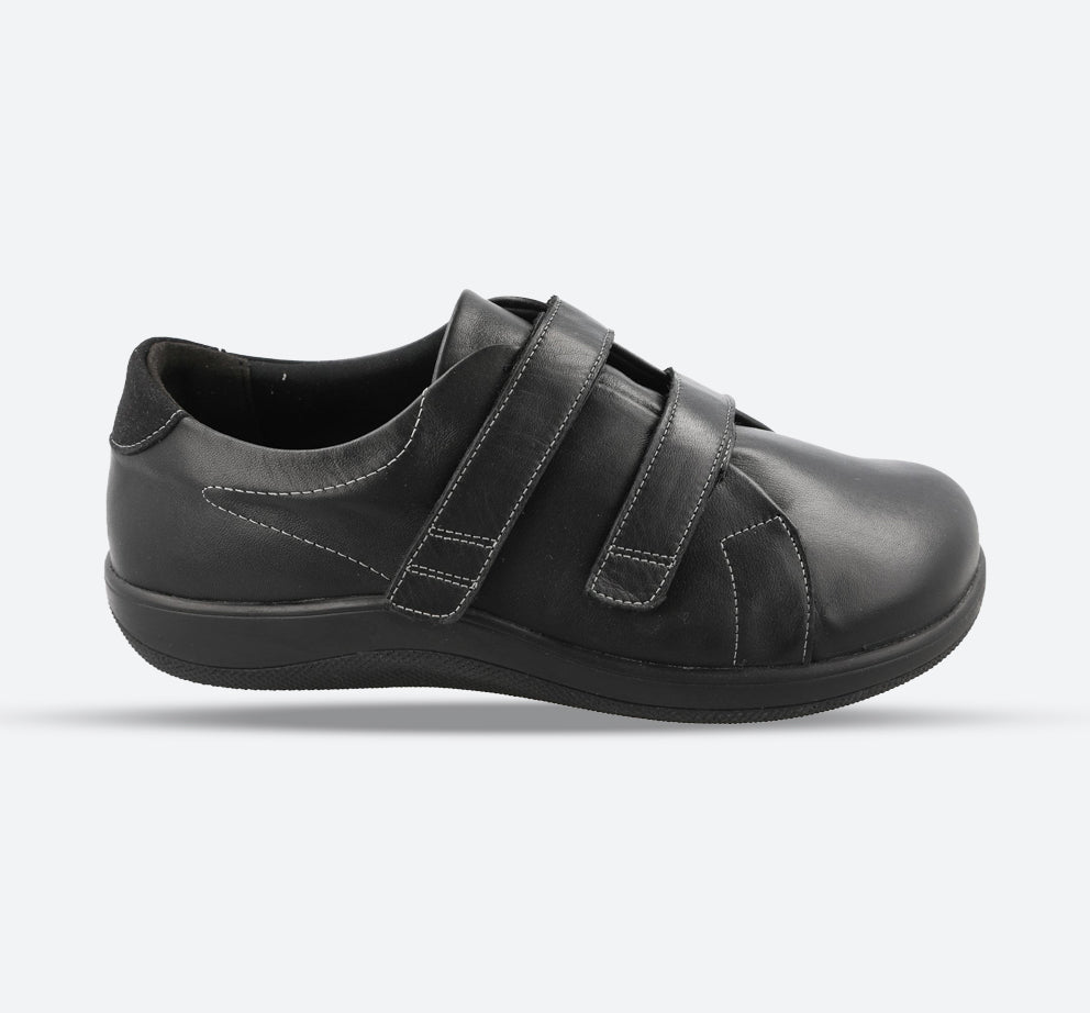 Women's Wide Fit DB Scott Shoes in Black - Image 1