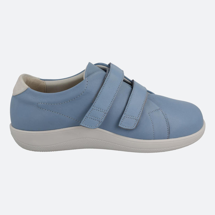 Women's Wide Fit DB Scott Shoes in Black - Image 1