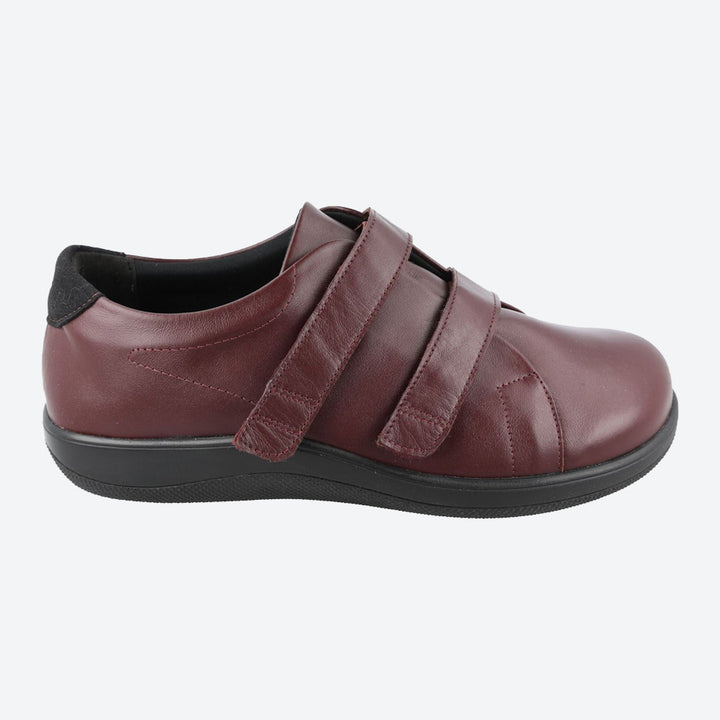Women's Wide Fit DB Scott Shoes in Black - Image 1