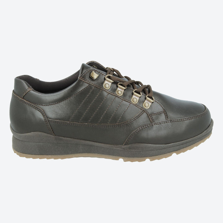 Mens Wide Fit DB Sharnbrook Shoes in Brown Leather - Image 1