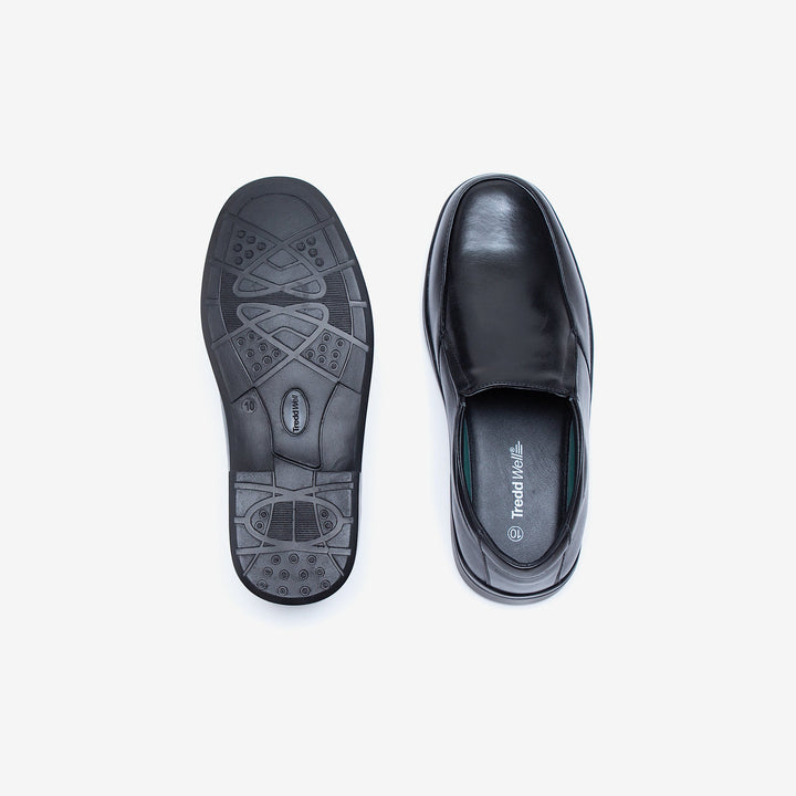 Mens Wide Fit Tredd Well Camelot Slip On Shoes - Black in Black - Image 1