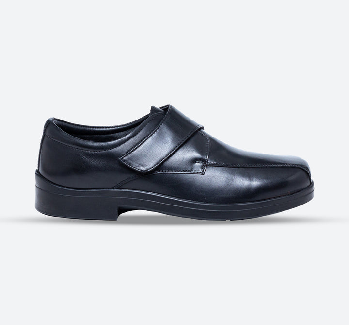 Mens Wide Fit Tredd Well Peter Velcro Shoes in Black - Image 1