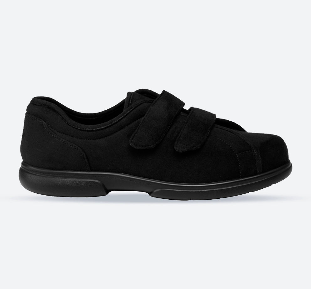 Mens Wide Fit Tredd Well Stanley Velcro Slippers in Black - Image 1