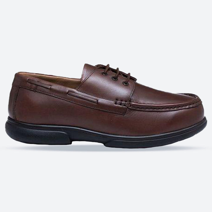 Mens Wide Fit Tredd Well Dean Boat Shoes in Navy - Image 1