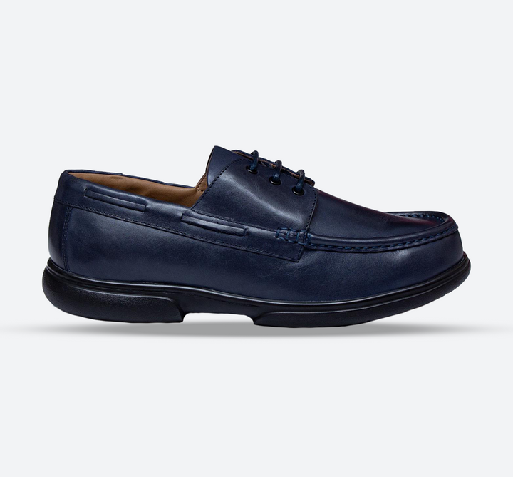 Mens Wide Fit Tredd Well Dean Shoes Navy Boat Shoes in Navy - Image 1