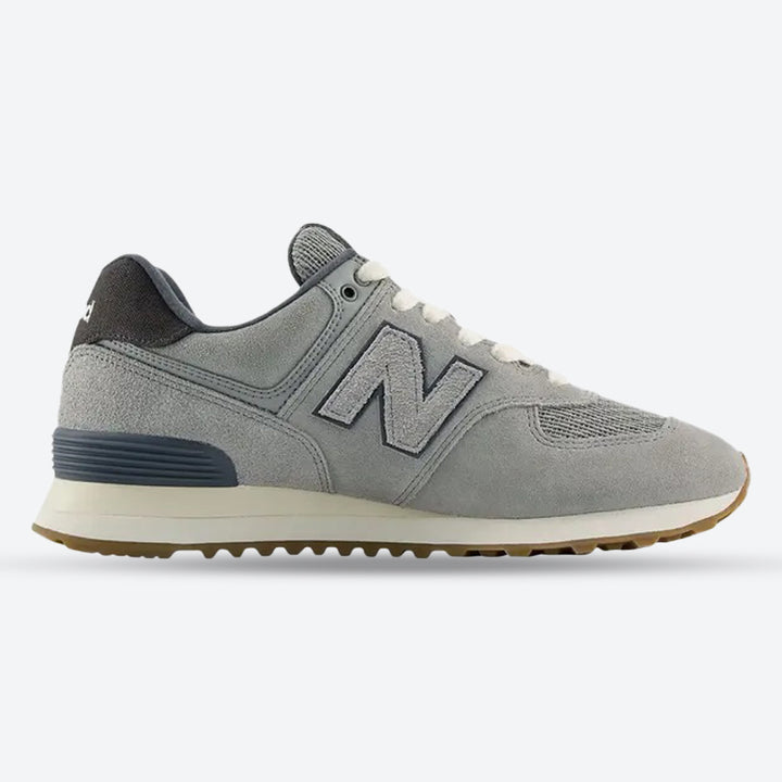 Men's Wide Fit New Balance U5746VZ Trainers in Grey - Image 1