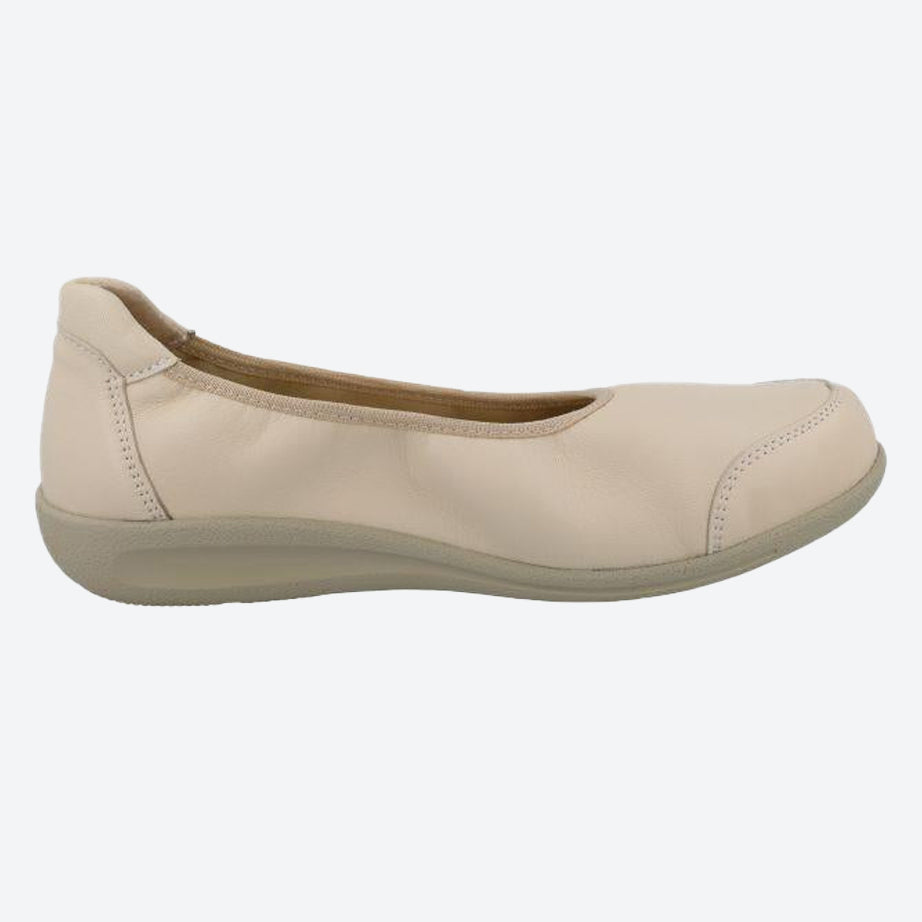 Women's Wide Fit DB Whitethroat Shoes in Black Stretch / Lea - Image 12