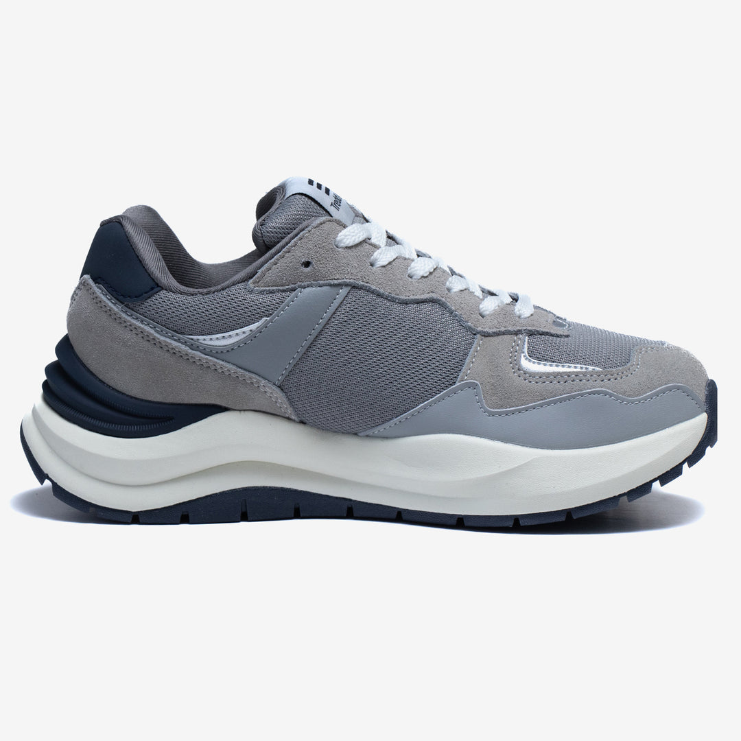 Men's Wide Fit Tredd Well Stoner Trainers in Grey - Image 2