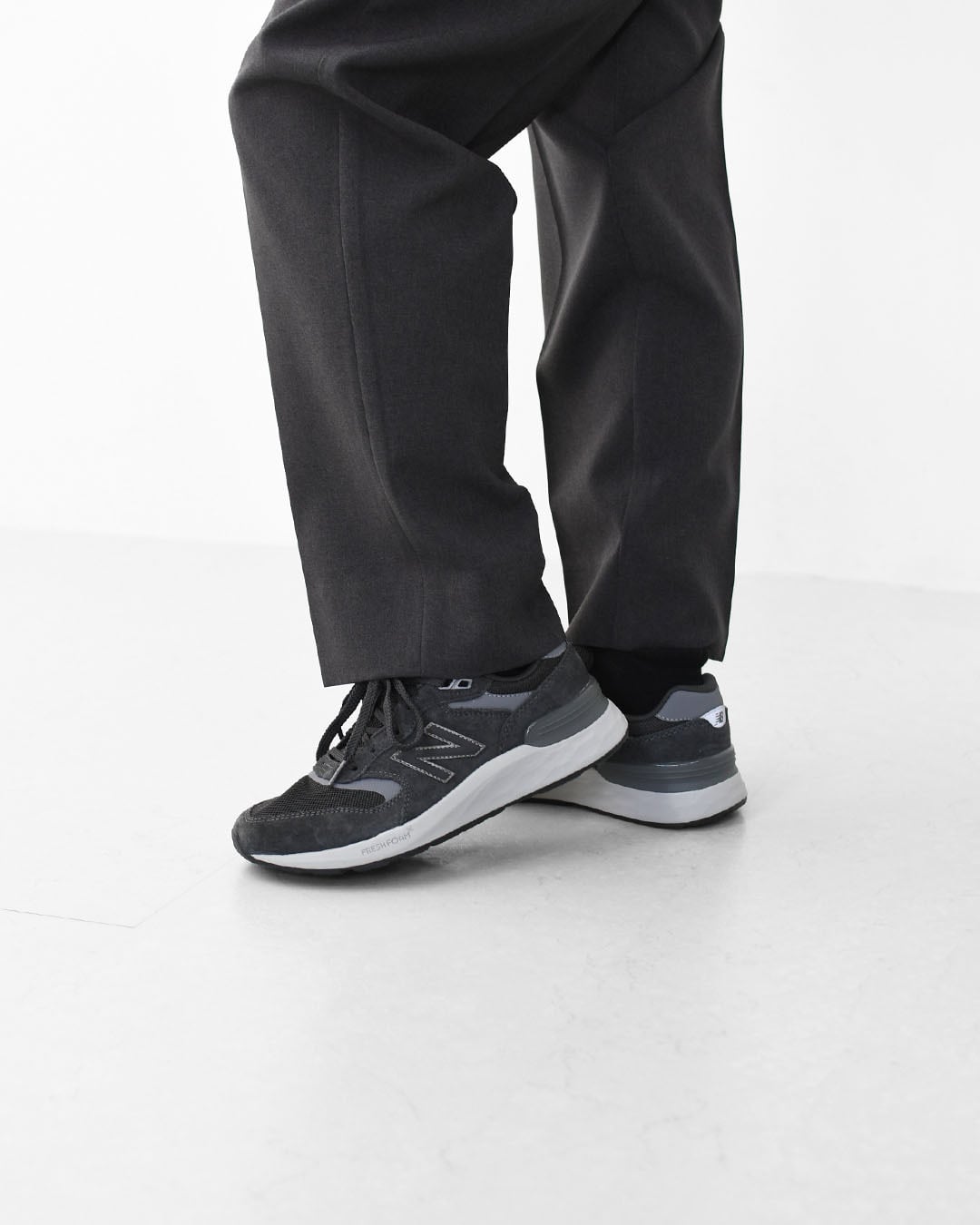 Men's Wide Fit New Balance MW880B Walking/Running Trainers - Fresh Foam