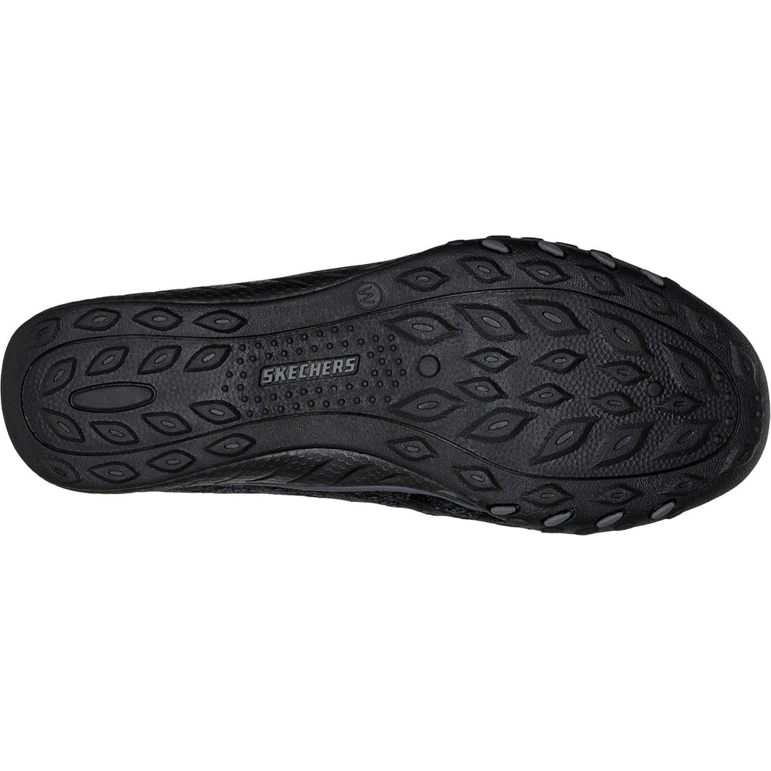 Women's Wide Fit Skechers 100301 Relaxed Fit Breathe Easy Infi Knity Trainers - Black in Black - Image 6