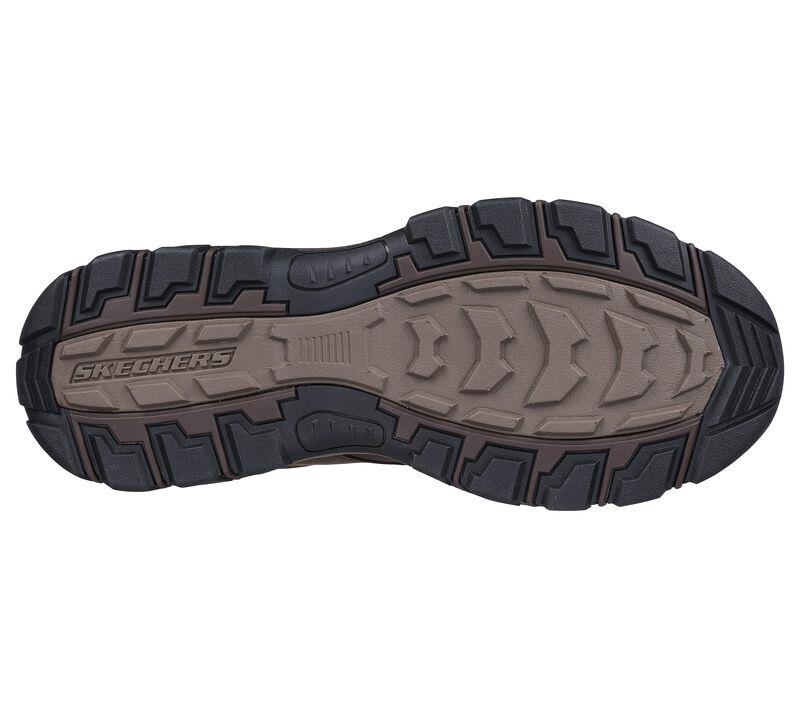 Men's Relaxed Fit Skechers 204920 Knowlson Leland Trainers in Black - Image 12