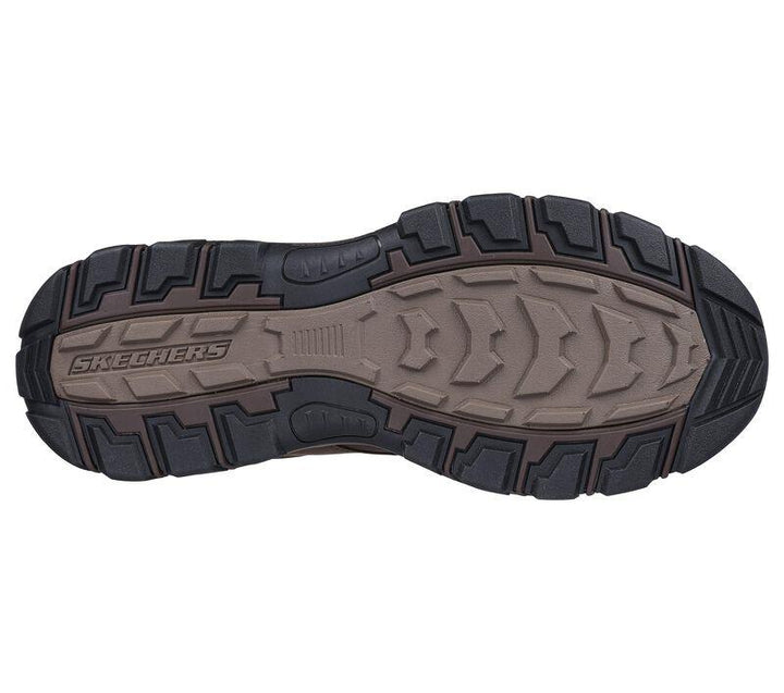 Men's Relaxed Fit Skechers 204920 Knowlson Leland Trainers in Black - Image 1