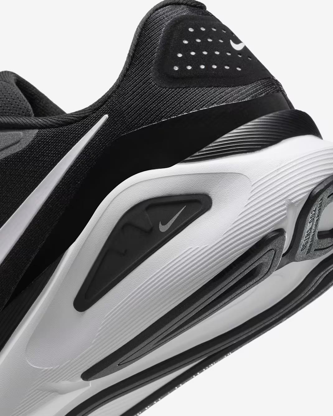 Men's Wide Fit Nike HQ2588-001 Structure 26 Running Stability Trainers in Black/White - Image 6