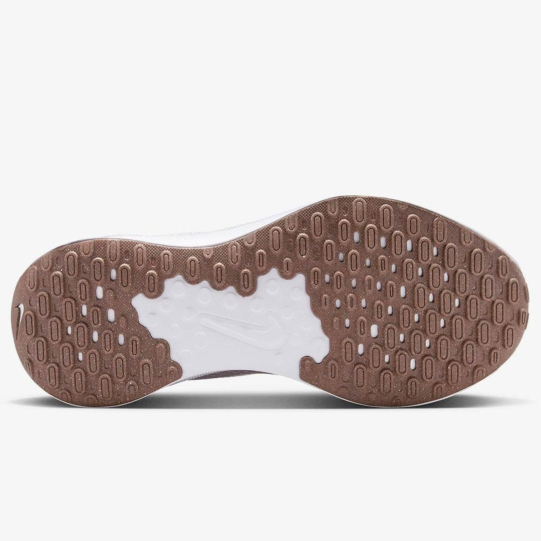 Women's Wide Fit Nike FZ6829-007 Revolution 7 Trainers in Mauve/White - Image 10