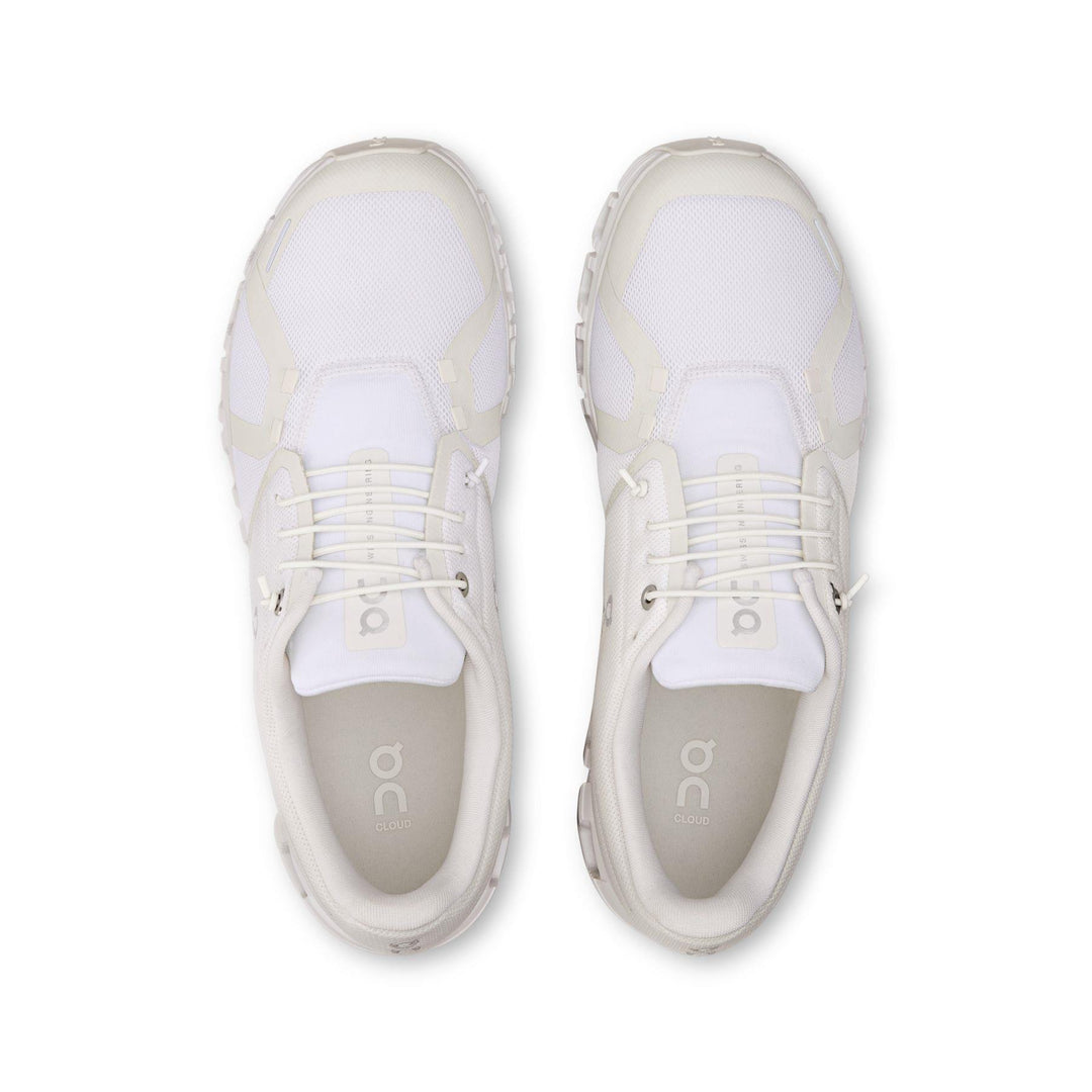 Men's Wide Fit On Cloud 6 Wide Trainers in White/White - Image 11