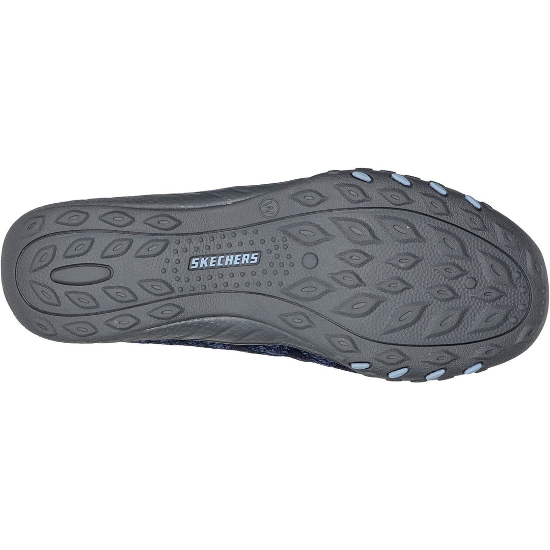 Women's Wide Fit Skechers 100301 Relaxed Fit Breathe Easy Infi Knity Trainers - Navy in Navy - Image 6