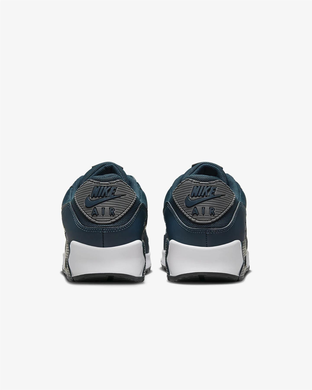 Men's Wide Fit Nike HM0625-400 Air Max 90 Trainers in Armoury Navy/White - Image 8