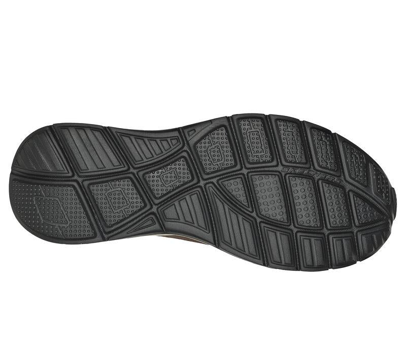 Men's Wide Fit Skechers 232517 Equalizer 5.0 Harvey Trainers in Chocolate - Image 6