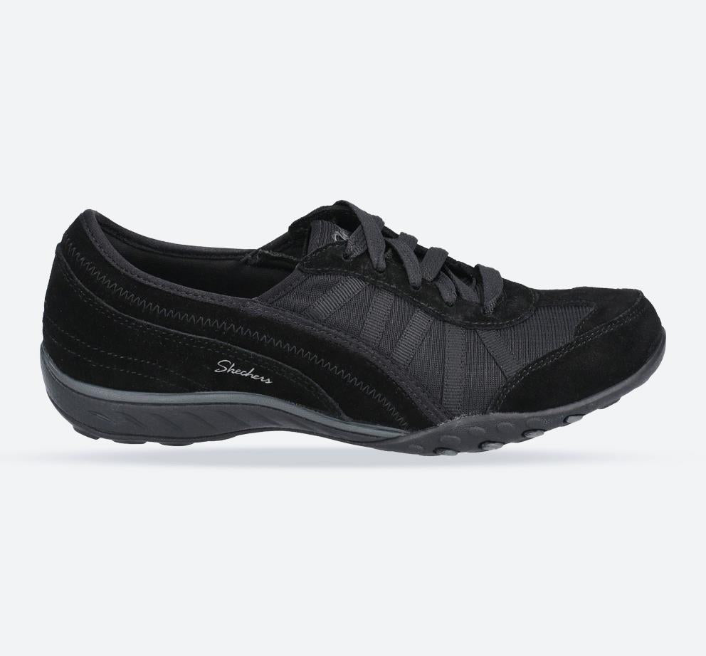 Women's Wide Fit Skechers 23845 Breathe Easy Weekend Wishes Trainers in Black - Image 1